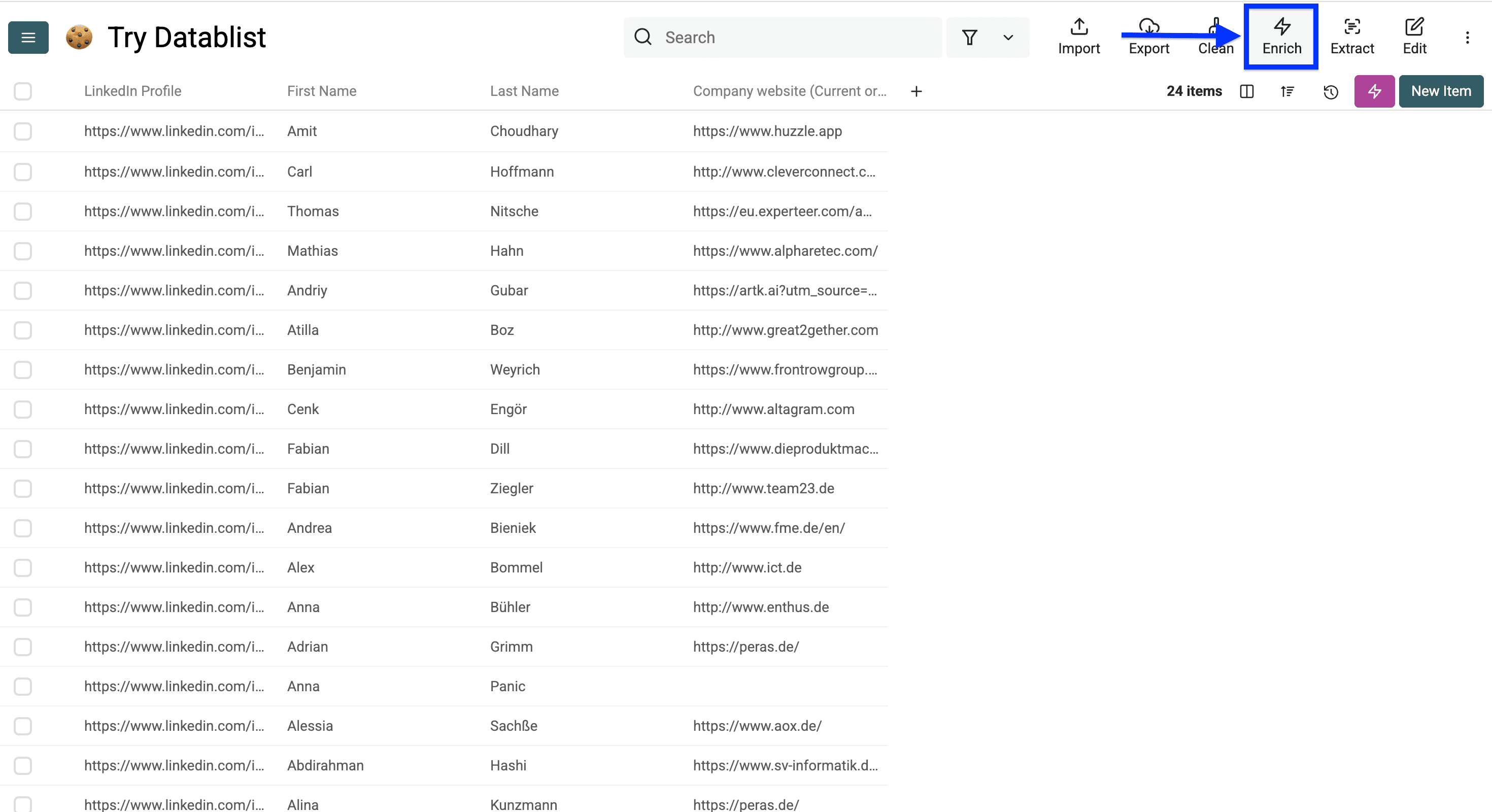 Datablist collection with people to find the emails from